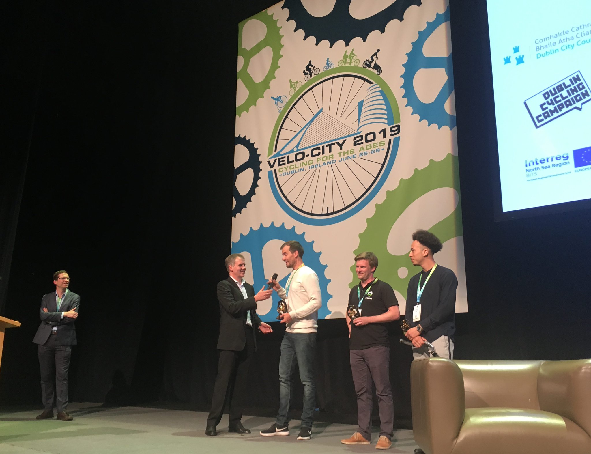 Cities Today on X Hamburg based electric cargo start up Nuwiel has won the Smart Pedal Pitch at Velo City 2019 in Dublin this week. https t YvKMzxXWG4 nuwielcity VelocitySeries VC19 Cyclingfortheag...