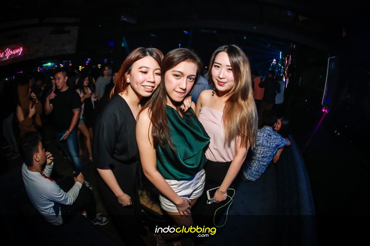 #ICPHOTOS Milky Way - Fri 14 Jun 2019  <a href="/FABLE_ALLin/">FABLE by ALL IN</a> &gt; ic.gg/photos/267395 @tonyromera <a href="/deejay_q/">Jacky Thian</a> <a href="/djakhdan/">M.Akhdan Rafif Fauzy</a>