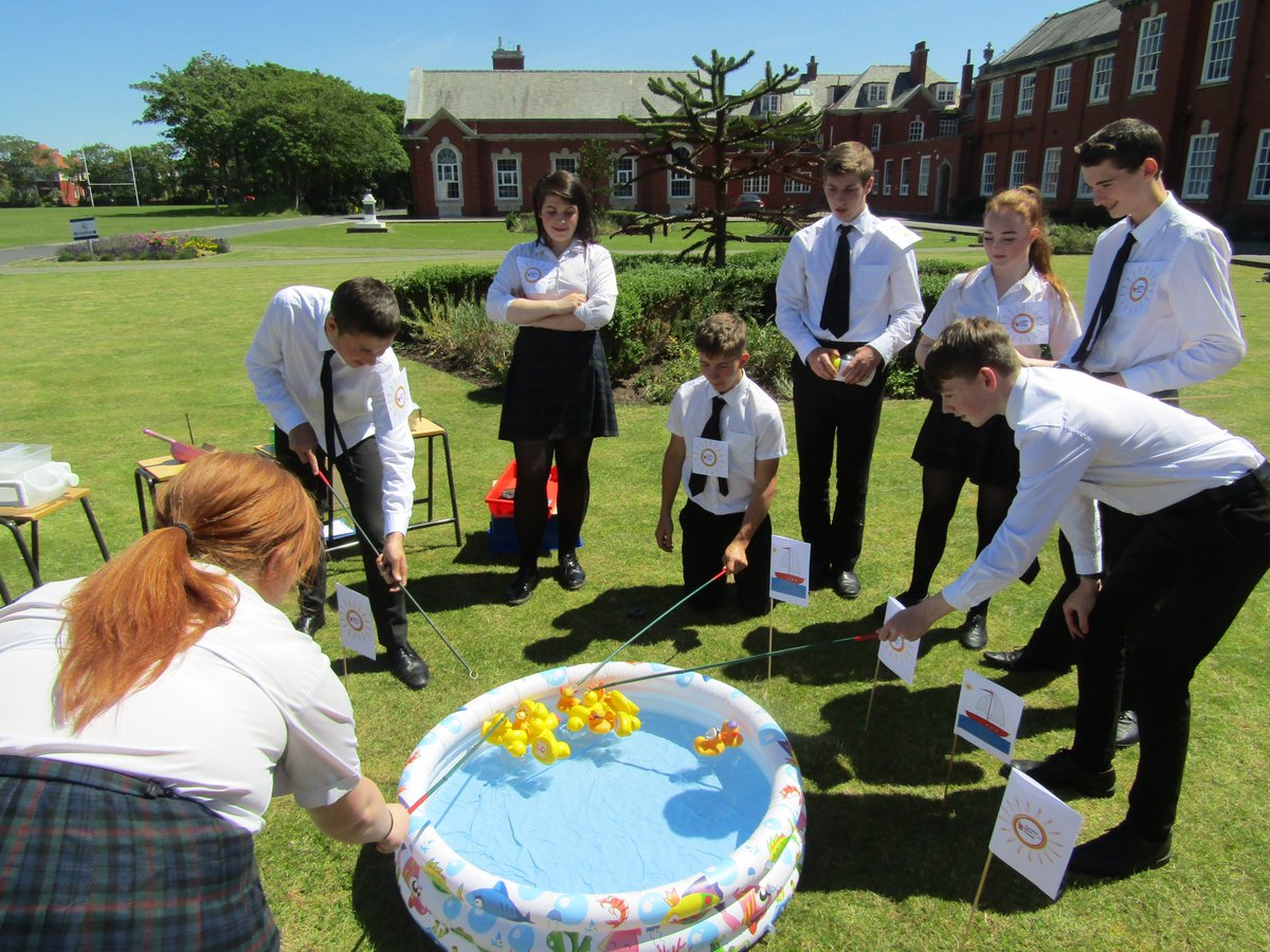 AKSDesignTech's tweet image. Year 10 hosted #OperationFloatation competition today!
The sun was shinning on the lawn as they raised money for @CRY_UK &amp;amp; tested some home made boats. The boats had to float &amp;amp; support weights. Competition managed &amp;amp; hosted by D&amp;amp;T year 10 pupils.
#DesignTechRocks #ProudTeachers