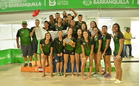 IndeportesAnt's tweet photo. 🎶 ¡PALO PALO PALO PALO BONITO PALO EH!🎶

Con 23 medallas de ORO🥇, 38 de PLATA🥈 y 28 de BRONCE🥉, la Selección Antioquia se quedó con el título general del Campeonato Nacional Interligas Juvenil A de Natación de Carreras. 

💚#OrgulloEnGrande💚

📷 @Ligadenatacion https://t.co/CVIiTpKpiX