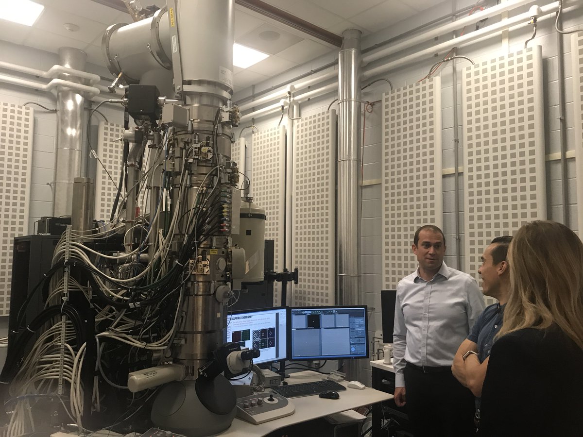 RaleighWake's tweet image. Thank you @NCStateNanoFab &amp;amp; @RTNNSocial  for an educational tour this morning! Our team learned about the Nanofabrication Facility (NNF) &amp;amp; the resources it provides to our community. Learn more here: bit.ly/2RCdBy5  #TriangleDelivers @KathleenHenry10