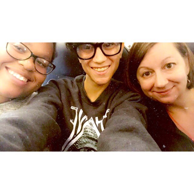 ccsaystoomuch's tweet photo. a year ago we embarked on the most iconic girl’s trip of all time 😂❤️ #tbt #turtletrio https://t.co/TqVoIuxqlI https://t.co/xG1xB7gIME