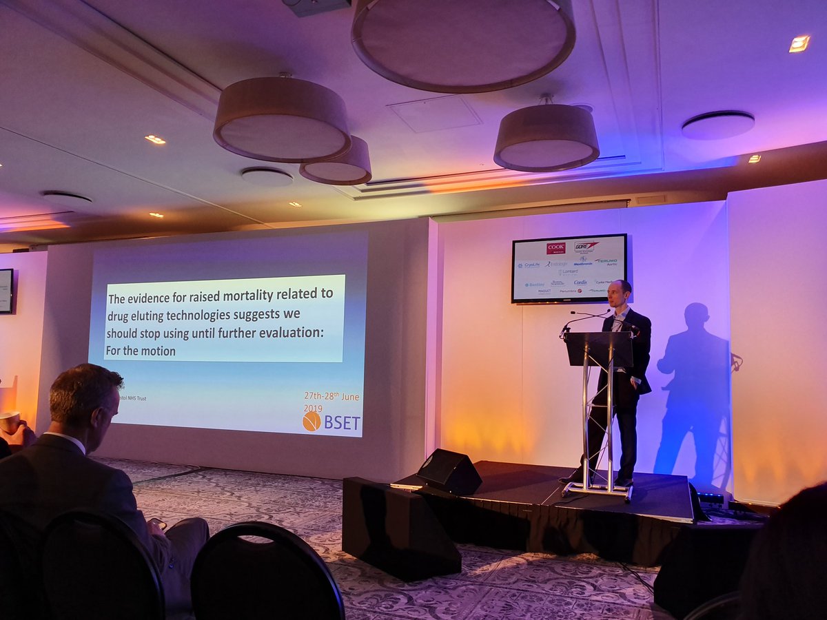 paris_cai's tweet photo. Excellent debate on a burning issue of #drugcoated ballons and #drugeluting stents by Mr Chris Twine and Mr Sanjay Patel #ToUseOrNotToUse @BSETnews https://t.co/qzMdfMnPOB
