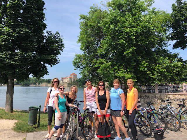 Cellum_Group's tweet photo. We had a girly back office team building in Tata the other day.🚴‍♀️😊🌸
#cellum #teambuilding #backoffice #cycling #hadfun #thisisus https://t.co/Ud14tNOU5K