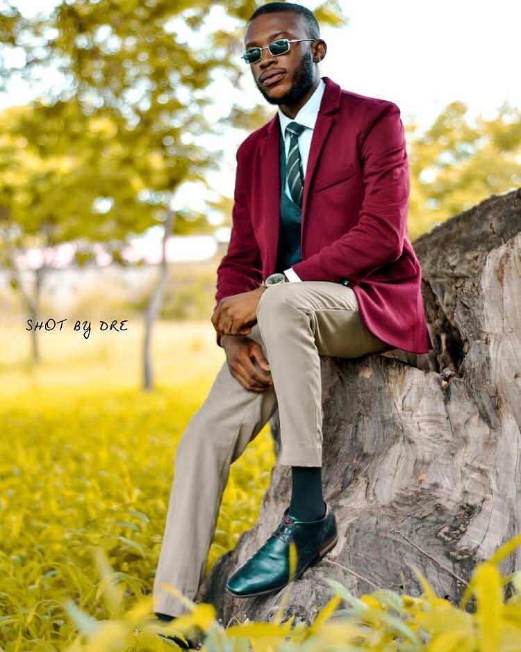 futmxfaces's tweet photo. #thursdayfaces ⬇⬇⬇⬇⬇⬇⬇⬇⬇⬇
Meet @man.like.chris
#futminna
#futmxfaces
#thursday https://t.co/ipkKNwcknQ