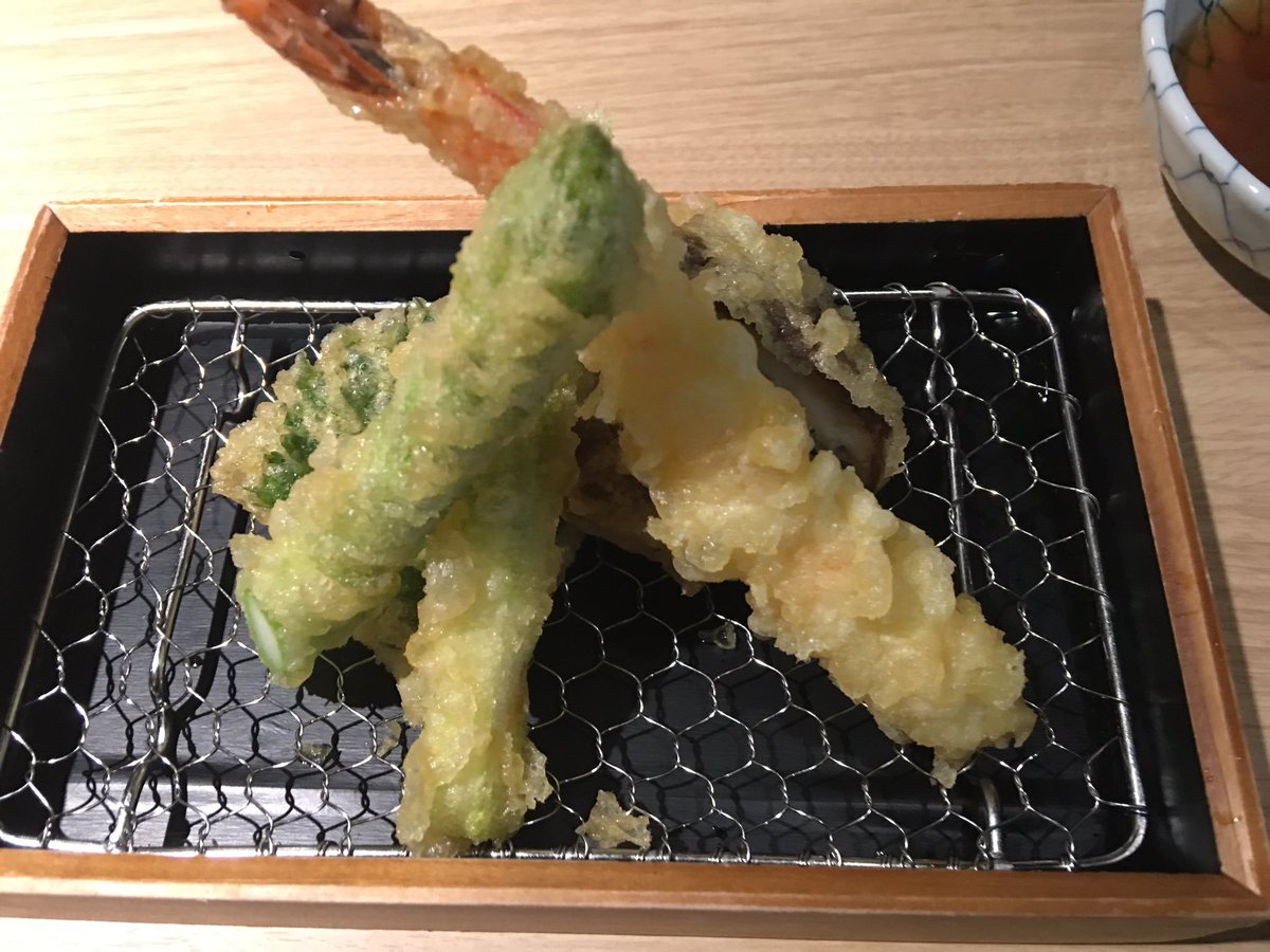 ヨシダコウイチ 自由が丘の立ち飲み天ぷらやさん 衣もタネも美味しかった Kiku