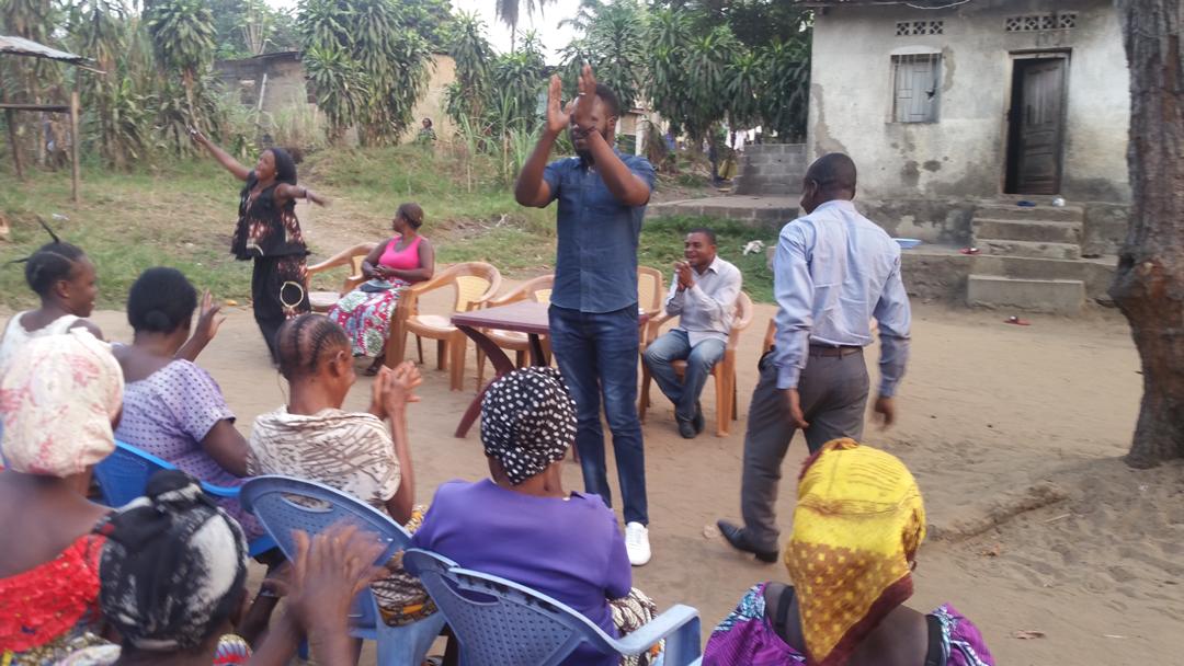 ujec_rdc's tweet photo. #RDC : Le week-end dernier #UJEC était avec les mamans de Kintambo Q/Jamaïque pour une forte sensibilisation d'une nouvelle cellule dont la #LigueDesFemmes et nous avons chuté sur le point le plus important dont les élections municipales #2019. 

#LaPatrieOuLaMort 
#UJEC https://t.co/HS7F58KNku