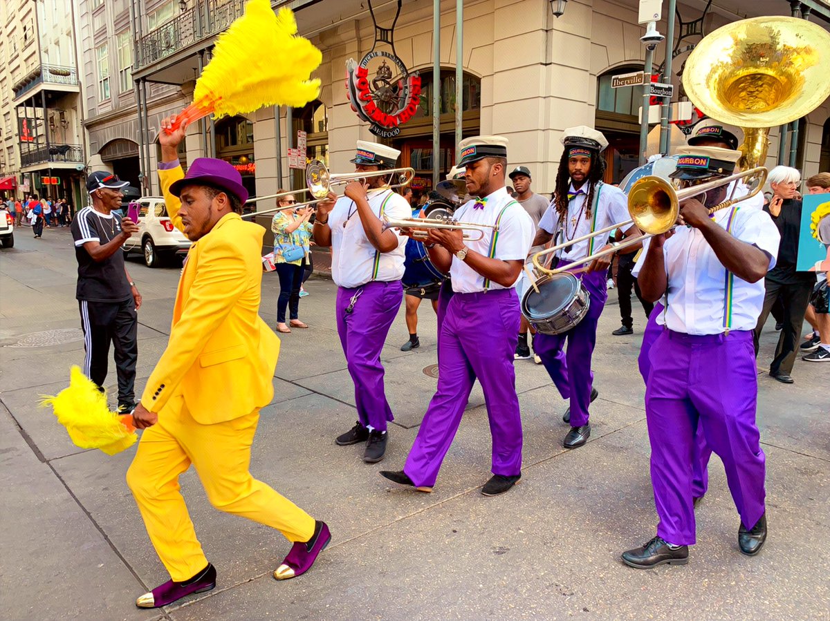“If you love New Orleans, she’ll love you back.“ - Drew Brees 🎶🎺⚜️🥁🎶  #CityOfYes #NewOrleans #TBT