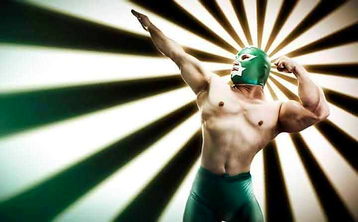 Vanderhorne's tweet photo. @WillOspreay At last, you've mastered the Shiro pose! 🌠
Love ya &amp; miss ya already kid! 
Stay Brave, Stay Safe, Stay Awesome! #thisisluchatown #luchabritannia #londonschoolofluchalibre
#wheresshiro @ResGal @LuchaBritannia @LondonLucha https://t.co/XxcAZ0YaOi