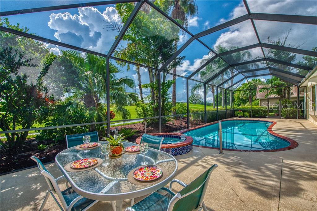MSCOpenHouses's tweet photo. Just Listed 3/3 #LakewoodRanch FL home for sale w/ Open House Sunday https://t.co/4CdW6pxWXI #LegacyGolfCourse #LakewoodRanchCountryClub https://t.co/1ZcTyU5syT