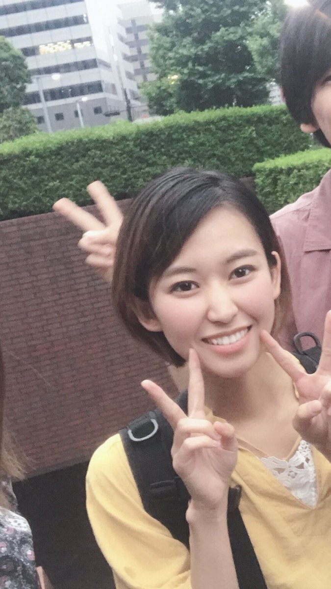 utakata_emo's tweet photo. 1週間前18日はトップのさやちゃんの誕生日でした！！

普段は神田の代表をしたりとしっかり者ですがお酒はチョット弱いみたい！😏

いつもバンドを仕切ってくれる彼女は一体何色でしょうか？？🎨🎨 https://t.co/vsMiSoD6us