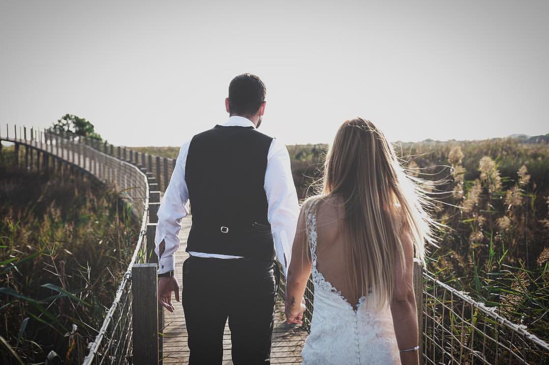 The_Fotoshop's tweet photo. Nuestro corazón es nuestra brújula. 🧭 
Nuestras vidas, el mapa. 🗺
Y la FELICIDAD, nuestro destino. 📍
#fotografia #bodas #summerwedding #Barcelona #Catalunya #verano #FelizJueves https://t.co/n9DTe1WbxE
