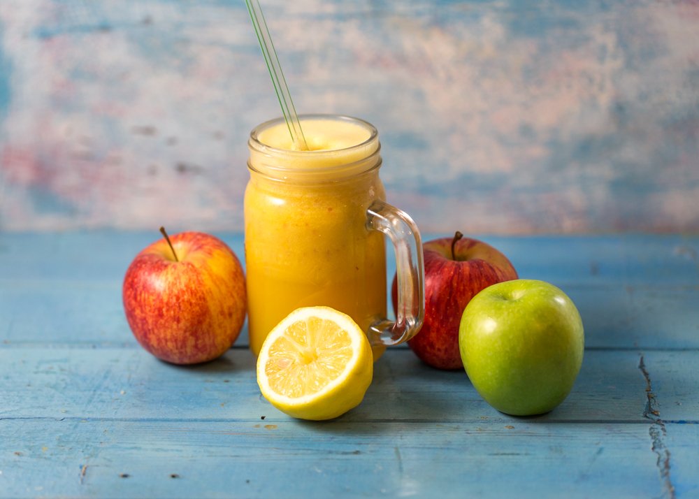HayloftCafe's tweet photo. Happy Thursday Haylofters… Who needs one of our smoothies to get you through the day? How about 'Ginger Energy' with Apple, Carrot, Ginger, Lemon &amp; Apple Juice.
.
.
.
#smoothies #healthy #fruit #summerfood #healthydrinks #energy #energise #happythursday #thursdaymood #cafe https://t.co/xejhAYU4ni