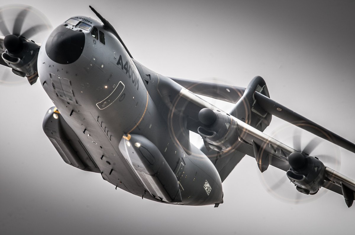 We're also pleased to confirm the amazingly agile <a href="/AirbusDefence/">Airbus Defence</a> A400M in the flying display! #RIAT19