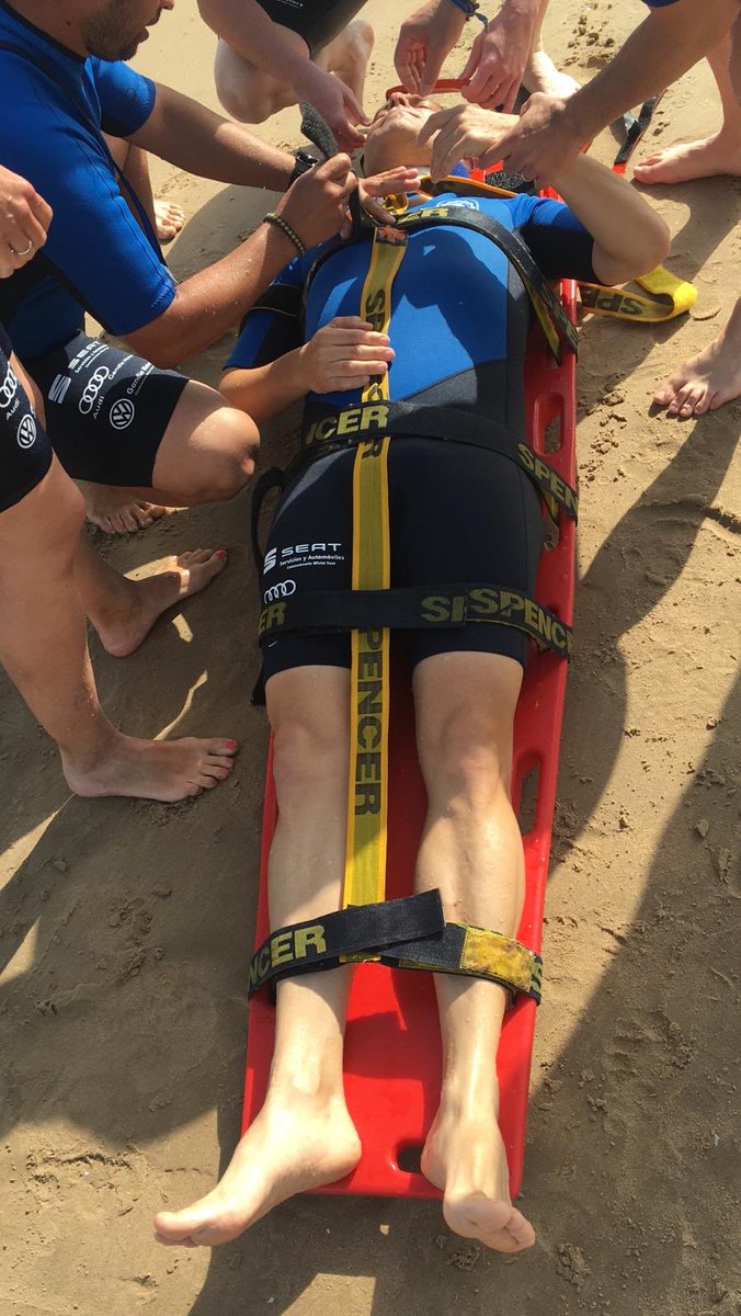 PLGandia's tweet image. #PLG realiza jornada de salvamento acuático en colaboración con @CruzRojaEsp #Gandia.
👆Otro año ➕ nos formamos para poder dar un servicio mejor y más seguro a la ciudadanía. #Quads 
#PrevenirAyudarProteger #Formación