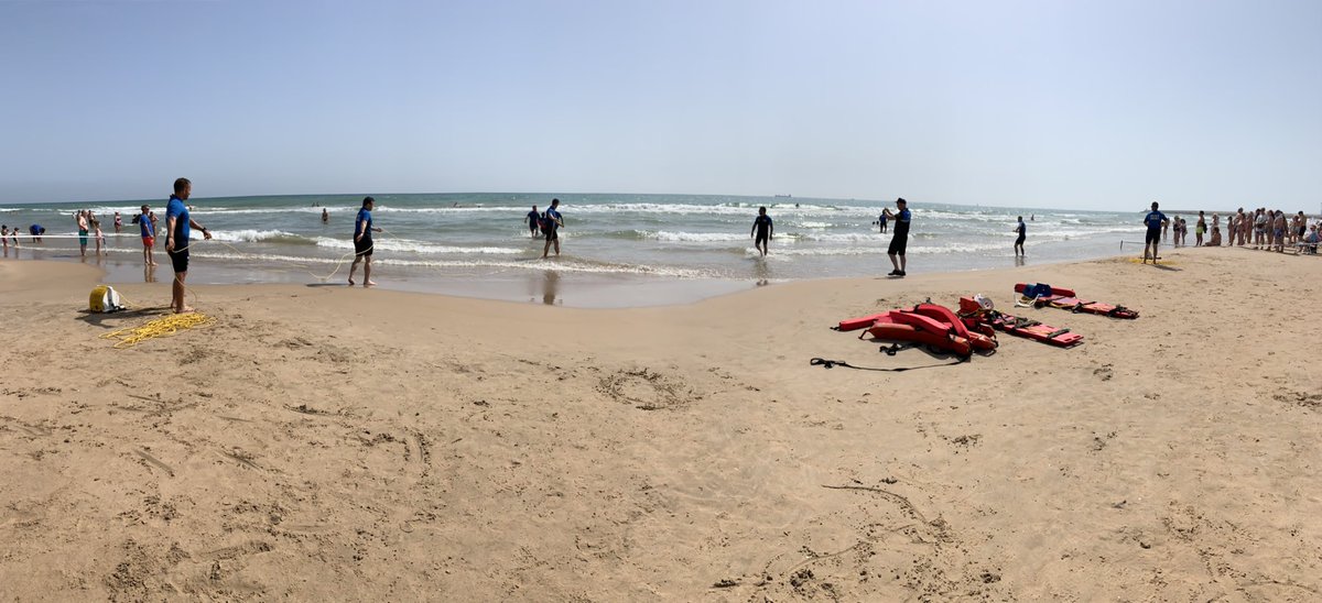 PLGandia's tweet image. #PLG realiza jornada de salvamento acuático en colaboración con @CruzRojaEsp #Gandia.
👆Otro año ➕ nos formamos para poder dar un servicio mejor y más seguro a la ciudadanía. #Quads 
#PrevenirAyudarProteger #Formación