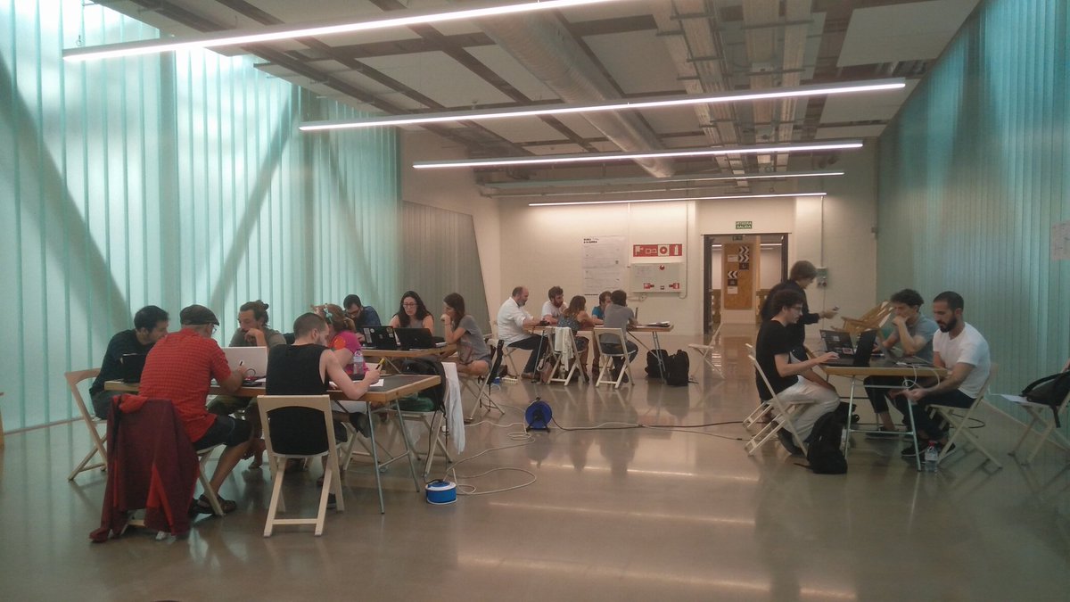 montera34's tweet photo. Hoy estamos todo el día en el taller de producción de proyectos con datos del encuentro 'Los datos son poder, ¿en manos de quién?' #datosypoder dentro del #summerlab19 https://t.co/5QHmYGtLz3 https://t.co/q1YESfoohp