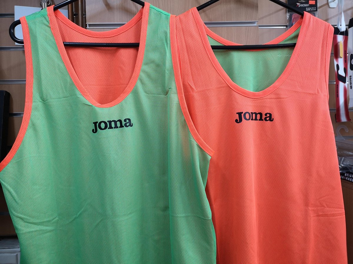 Premier Teamwear tweet media