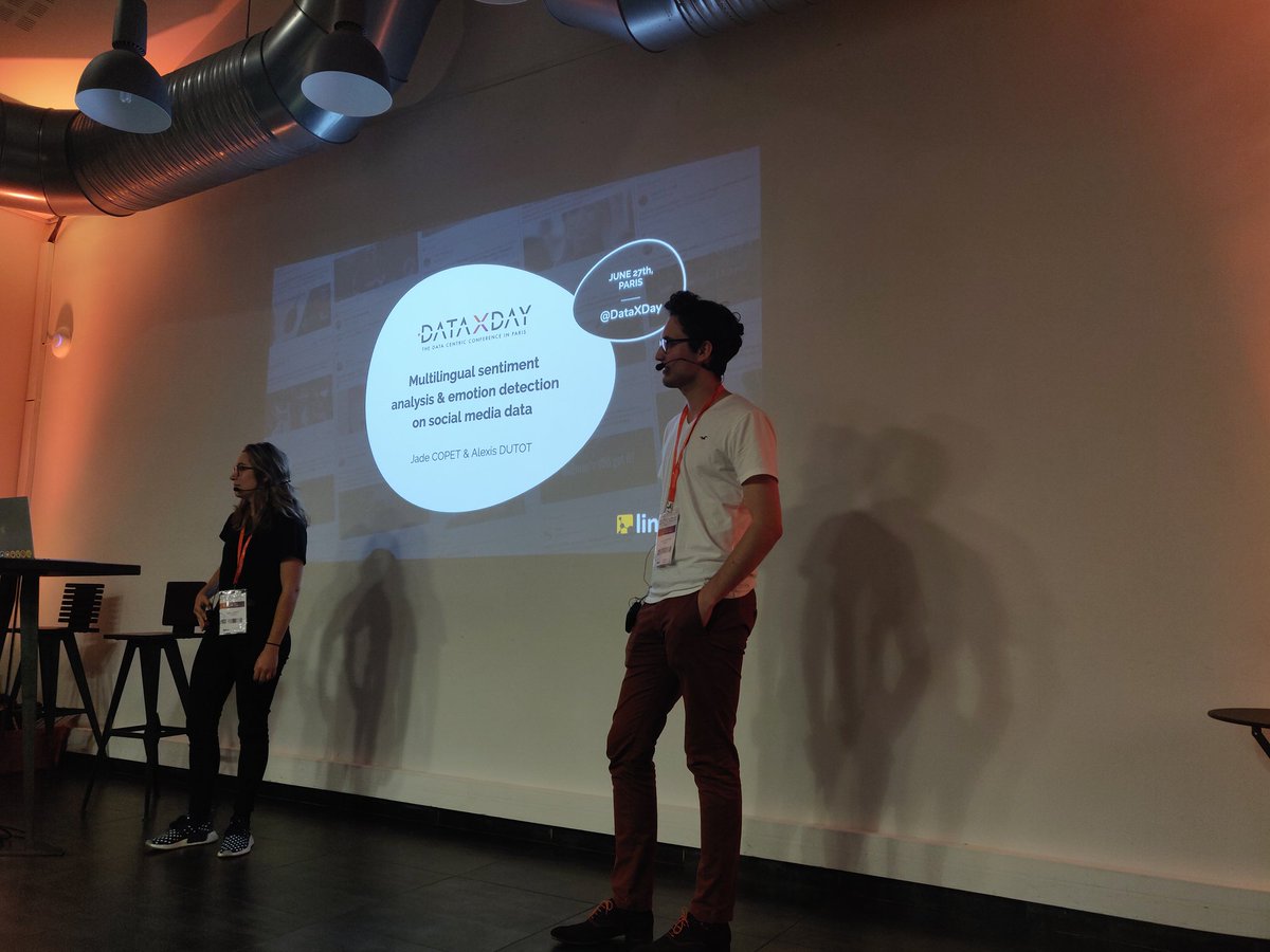 LinkfluenceEng's tweet image. It's show time ! Our AI engineers @jadecopet and @alexdut_ start their presentation on multilingual sentiment analysis in production at #DataXDay