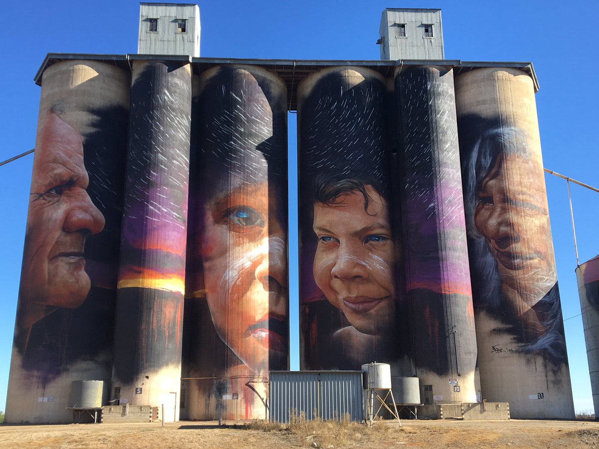 VDSwift's tweet photo. How lucky am I? Data collection for the #RUSON project in rural Vic today gave me a chance to see this stunning silo art @latrobenewsbgo @latrobenews @LTUresearchers https://t.co/s6yPGcGyGZ