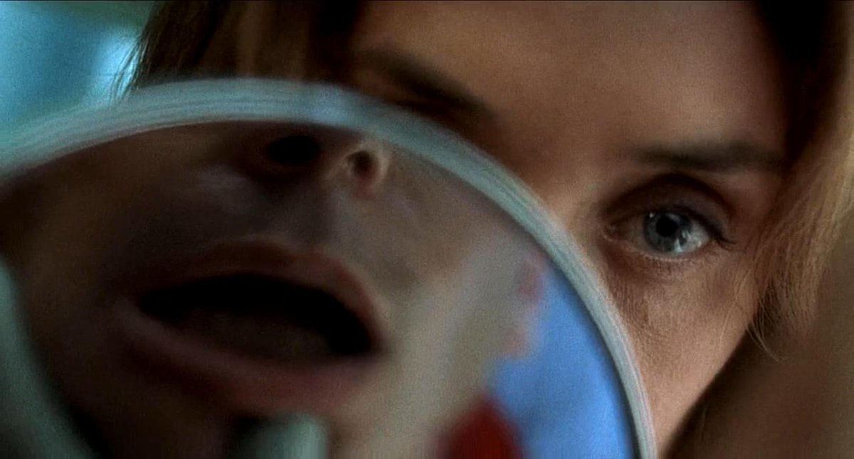 aresluoga's tweet image. Born on this day in 1959, two-time #AcademyAward winning Polish cinematographer and director #JanuszKaminski
#SchindlersList (1993) 
#SavingPrivateRyan (1998) 
#LeScaphandreEtLePapillon / #TheDivingBellAndTheButterfly (2007)