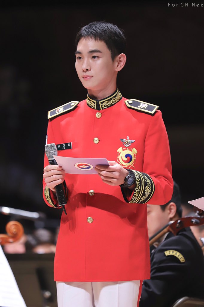 For5HINee's tweet photo. [190627] 정기음악회 
#SHINee #key #샤이니 #키 #キー

♥️♥️♥️ https://t.co/wRLpAS3XC9