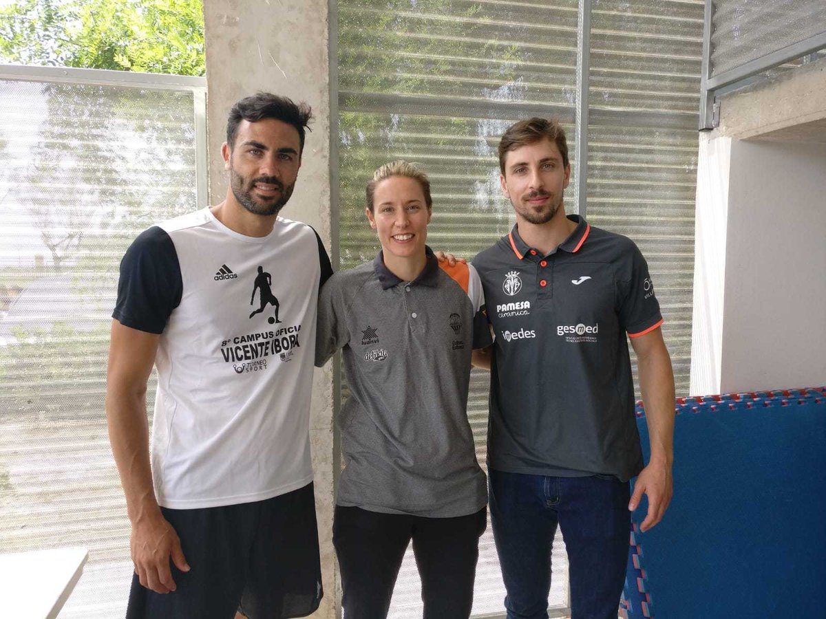 apuntesports's tweet photo. 📻Vos presentem el nostre trident de hui, en #EsportsÀPunt. 

⚽️🏀⚾️@Iborra_Vicente, Anna Gómez i @Puchol_II, junts.

⏰A partir de les 15.05, en la ràdio d'@apunt_media. https://t.co/F1gZ5fTo63