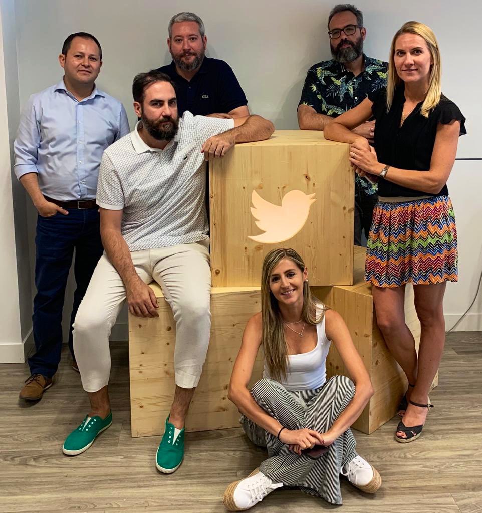 planerpila's tweet photo. 1x Tweep
1x Global API partner
1x Guatemalan
1x French
1x Costarican
1x Bierzo
1x Malaga
2x Lacoste lovers 🐊
This is how a multicultural, multigender, multiage, high performance team looks like.
BS Spain&Amigos
#BSExpress
#TheOtherSoundOfTheSea 🦁
#NoBetterPassionThanTheWork https://t.co/zLMrNBthsN