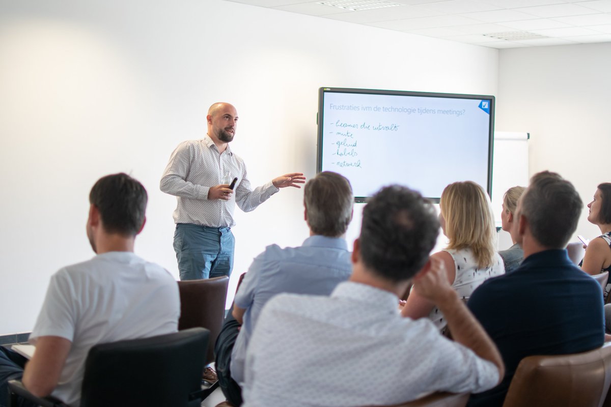 VanRoeybe's tweet photo. Eat your own cookies 🍪Vandaag delen onze experts hun kennis met sales & marketing! Dit staat er op het programma:
✅ #Dynamics365 for Real Estate & Sales
✅ 2020 Workplace #touchscreens
✅ Whiteboard session #ITinfrastructure #MicrosoftEMS
✅ Modern Workplace #Office365
✅ .. https://t.co/sJ8KP0LtJN