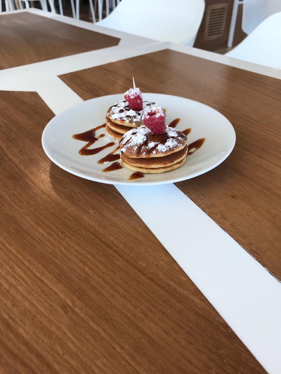 odisseapark's tweet photo. Tortitas americanas con infinitas variedades, desde el clásico chocolate y nata, pasando por mermeladas, hasta sirope de arce o cualquier salsa con caramelo 🍫🍯 ¿Que te apetece? 🥞
#SantaSusanna #SantaSusana #OdisseaPark #Enjoyodissea https://t.co/nkMapeRnkM