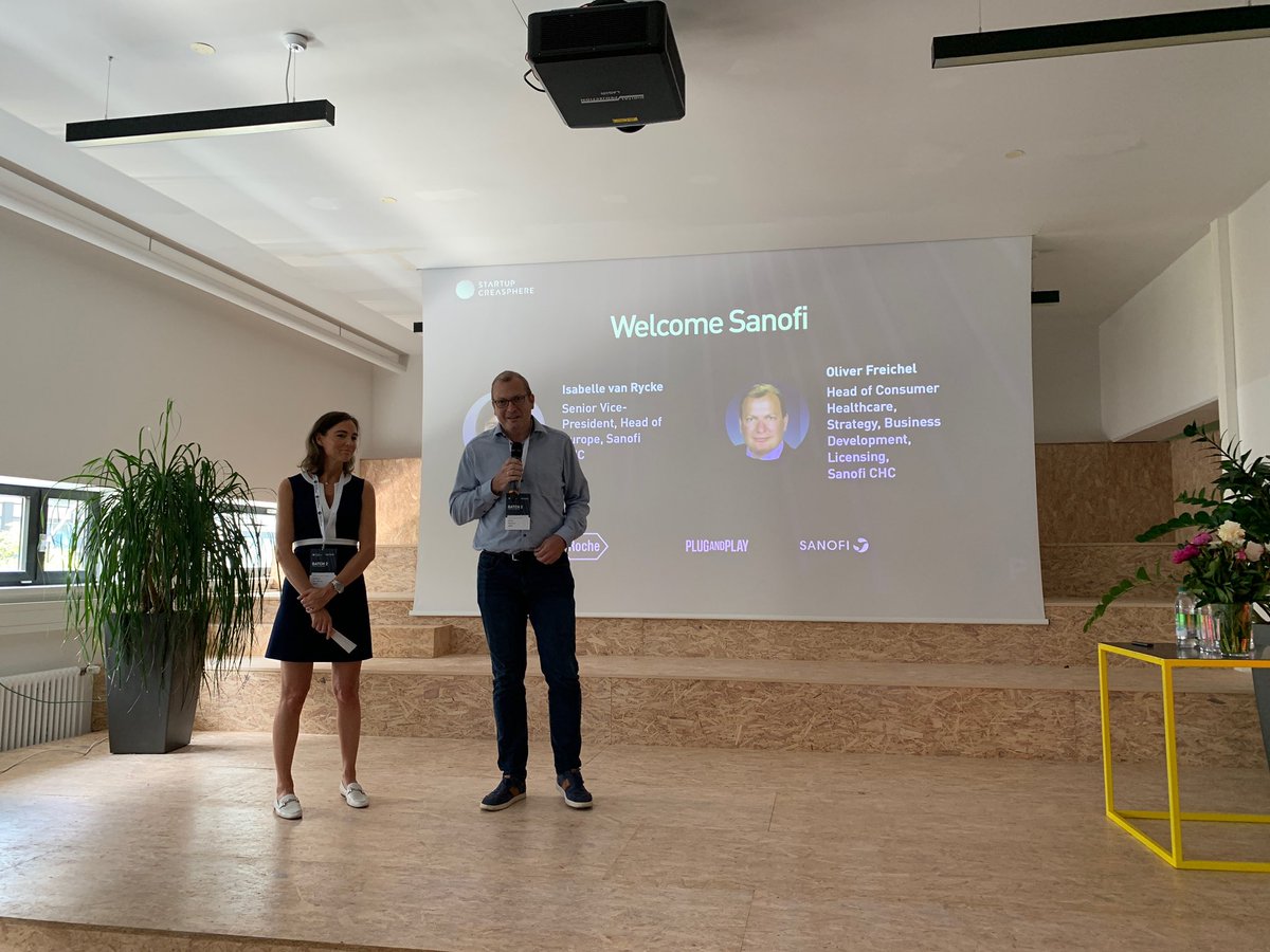 Our #executivesponsors Isabelle van Rycke and Oliver Freichel kicking off the @sanofi startup pitches #transforminghealthcaretogether