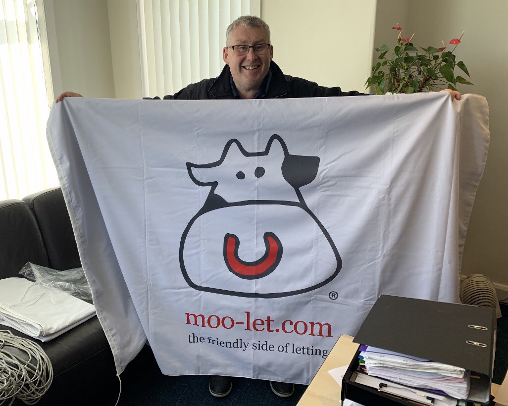 Flying the flag! #mooOpenTGC <a href="/TurnhouseGolf/">Turnhouse Golf Club</a>