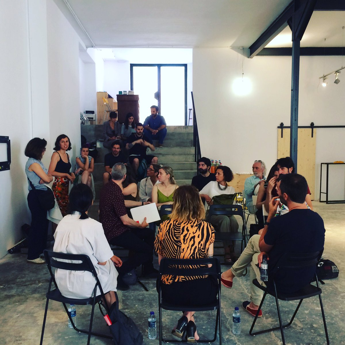 Después de la rueda de prensa de Art Nou de <a href="/ArtBarcelona_As/">ART BARCELONA</a> en <a href="/alalimongaleria/">Alalimón Galería</a> os esperamos esta tarde. Inauguramos con <a href="/VioletaOspina/">Violeta Ospina</a> nuestra primera Expo en conjunto con <a href="/elcatascopio/">El Catascopio</a>. Os esperamos! Carrer Mèxic 15