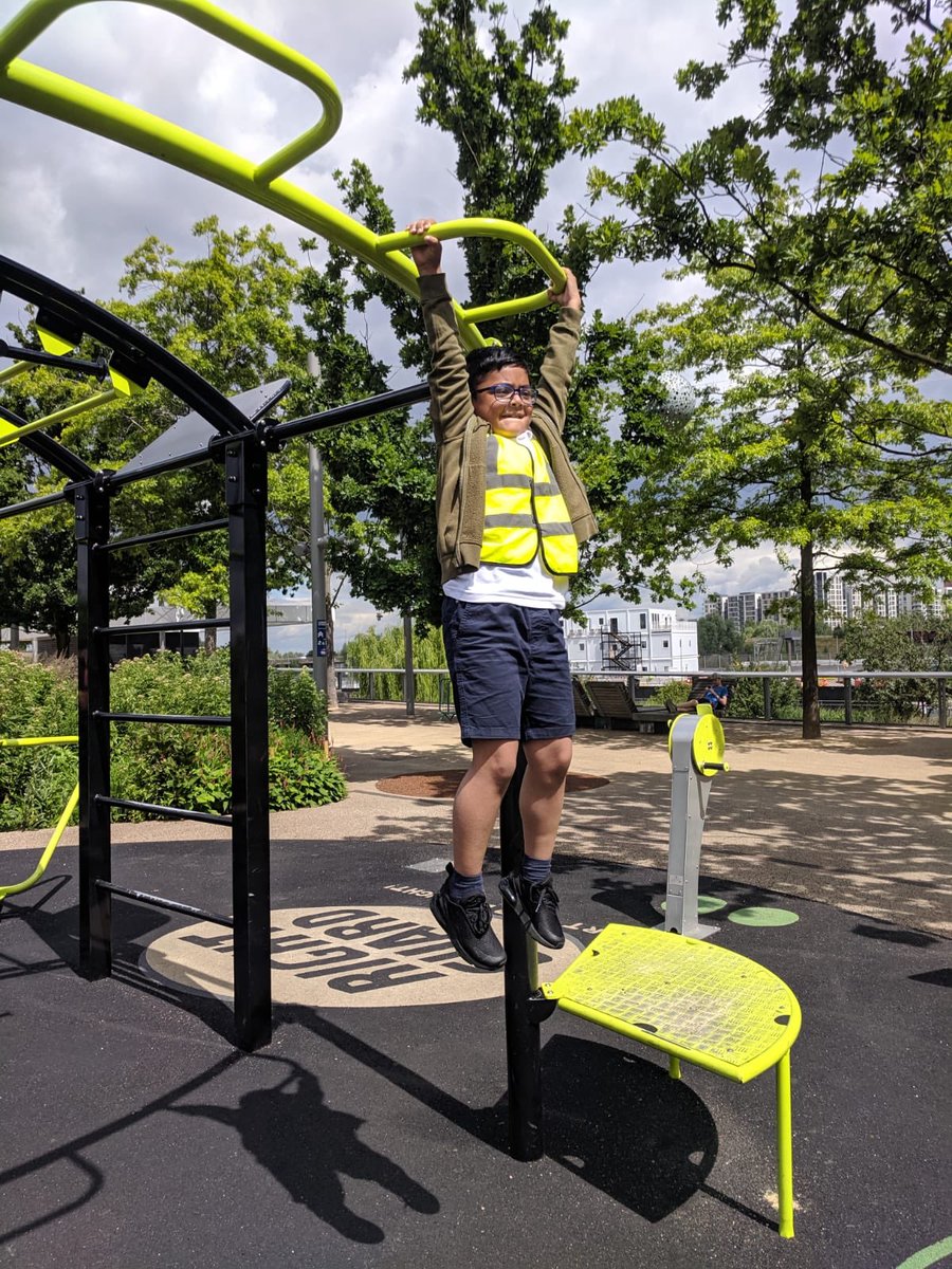 WoolmoreTweets's tweet photo. Year 3 Oak visit Queen Elizabeth Olympic Park @noordinarypark exploring forces... #andhavingfun https://t.co/EnKcYc3F0L