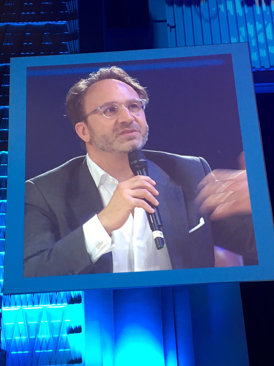 lgarnerie's tweet photo. On revient s/la proposition 2 : fixer un taux de TVA à 5,5% à tous les honoraires d’avocat avec @ThomasCharat #CompetitiviteCabinets #AvenirAvocat https://t.co/47cWhKePyY