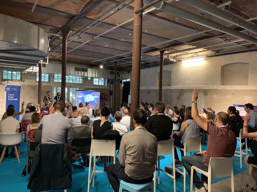 brice_najda's tweet image. conférence @EBG 2019. from #DesignThinking to #DesignFeeling. Placer l’utilisateur au centre de la démarche de design ne suffit plus. Place à l’émotion !