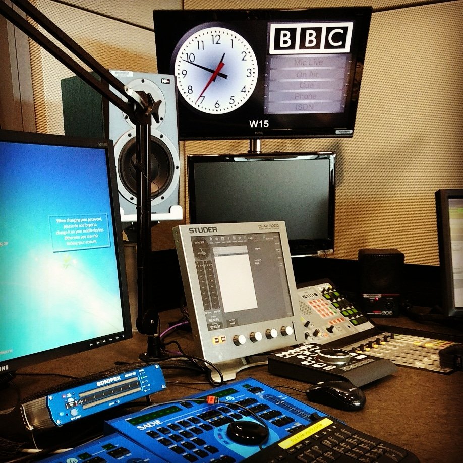 Voiceoverbird's tweet image. Yesterday a talk for #BBCdocs producers &amp;amp; some voice #directing, today voicing for #commercials, #elearning #Medical &amp;amp; #corporate projects in the UAE, UK &amp;amp; USA. Variety is good! 
#voiceover #voicetalent #b2b #b2c