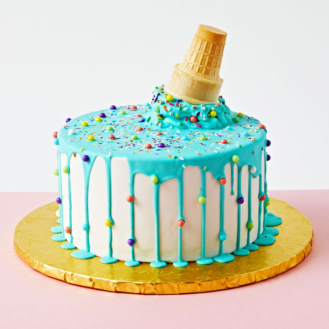 CKProducts's tweet photo. Would it be too much if we kept this cake in a glass box to look at forever?! Happy #NationalIceCreamCakeDay 🍦 #celebakes 🎂 https://t.co/DTQf0z4byZ