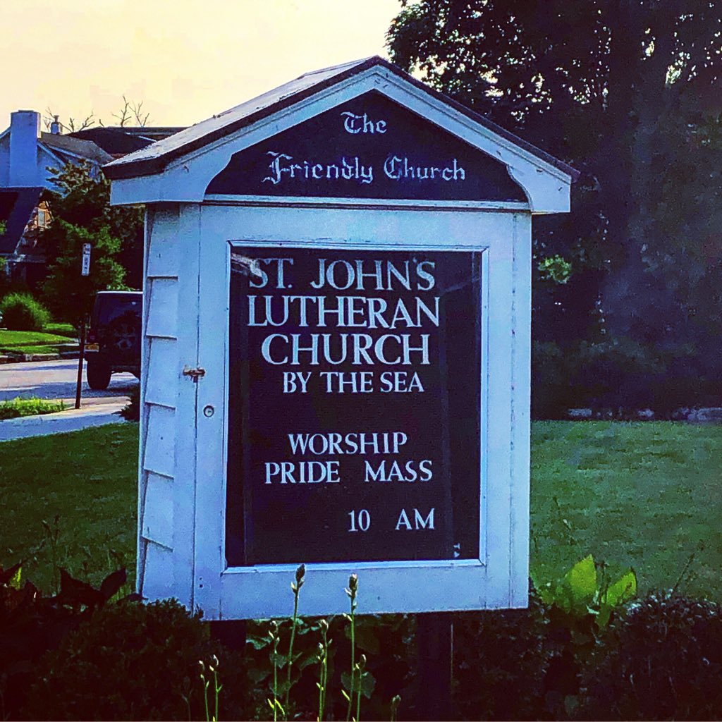 shrinecrawl's tweet photo. Saint John’s Lutheran Church. 
The Friendly Church. 
Long Beach, New York. 
#shrine #shrinecrawl #church #lutheran #stjohns #longbeachlongisland #thisisaverylongisland #interfaith #pride #religious #religion #holysites #worship #love #sign #pridemass #thefriendlychurch https://t.co/0j3rlneHhU