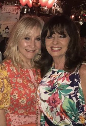 Fabulous seeing my amazing friends at #HormonalHousewives in Brighton, such a fun night 💋@benstockbiz @CarolActress @RoseMarieSinger @davidbell1972 @robreaks @HormonalTour @TheatreRoyalBTN