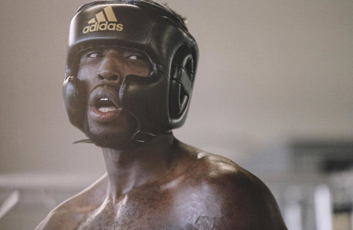 In the Lions Den last night, the last thing you want to do in there is be getting tired. These boys are savages... 

📸: @peteman82 

#WhyteRivas #DuffieldAzeez