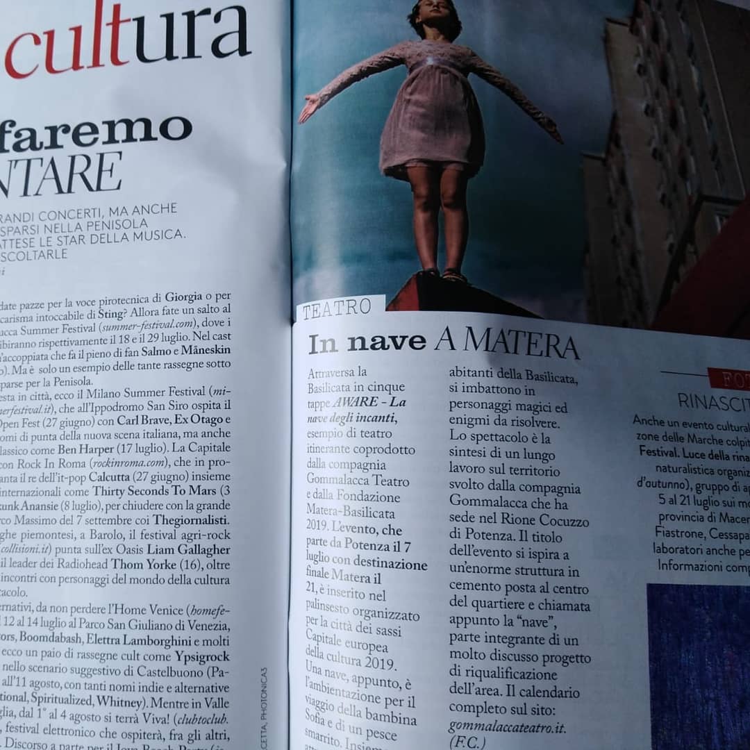GommalaccaT's tweet photo. #LNDI - #pressreview
Da oggi anche su @Grazia 🚀 10 giorni e si salpa!
#LaNavedegliIncanti è una co-produzione di @Matera2019 e #gommalaccateatro, realizzata con il sostegno del fondo etico di #BCCBasilicata.
#AWARE
#Matera2019 #CoMatera #OpenFuture
#unannostraordinario https://t.co/n0JB0SgmeT