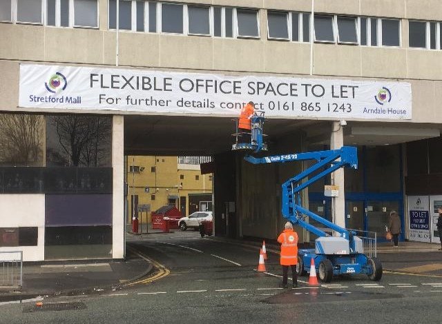 SignsRW's tweet image. It's #smallbusinessday today!!

We're a small business but we can make very BIG signs 🤣🤣
Like these⤵️

Call us for a quote for a sign - any size!
📞 0161 864 2688

#Manchester #stockport #Trafford #Stretford #saletown #altrincham #Wythenshawe #Urmston #salford #Cheshire
