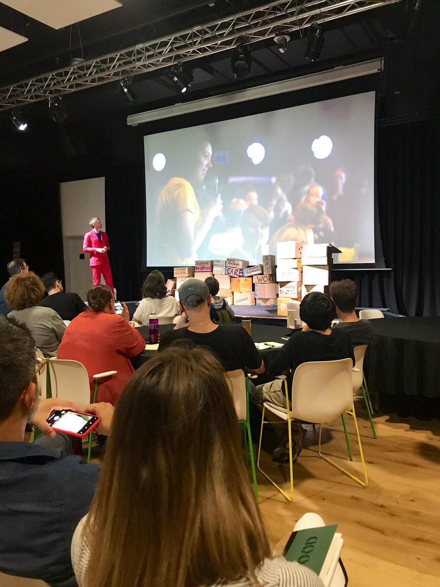 Richard van der Laken introduces <a href="/WhatDesignCanDo/">What Design Can Do</a> and explains how design challenges can inspire creative teams, designers and entrepreneurs to make the world a better place. 🌍

#CleanEnergyChallenge #GOOD19London