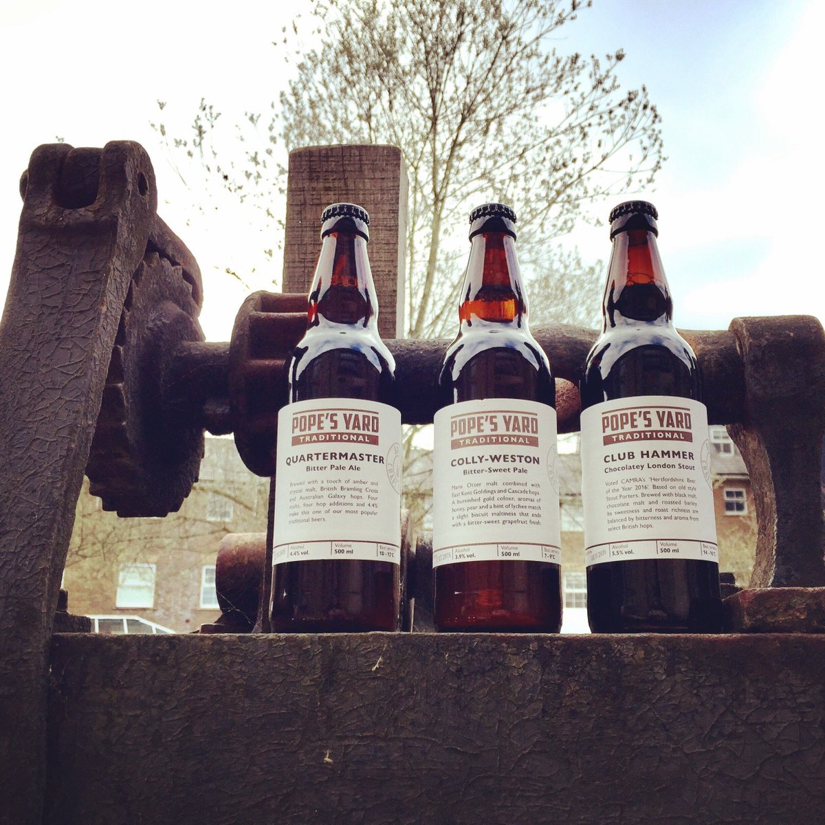 FrogmoreMill's tweet photo. Just a week to go until @PopesYard 's open event! Fresh beers on tap with an 'unusual' brew to try...
Thu 5-10pm
Fri 1-10pm
Sat 12-10pm⠀
⠀
Entry is via the Gate on Durrants Hill Road, with car park opposite⠀
⠀
#microbrewery #craftbeer #supportlocalbusiness #frogmorepapermill https://t.co/l3GxXm5k3K