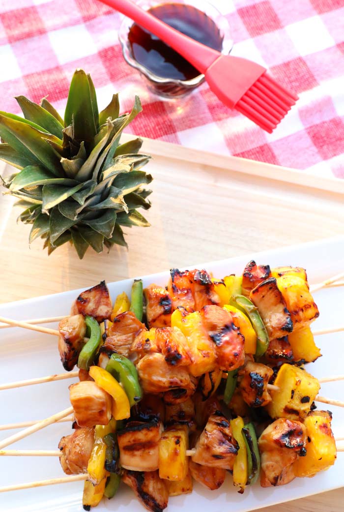 I am so making <a href="/TheSouthrnThing/">Dara | The Southern Thing</a>'s YUMMY Grilled Teriyaki Chicken Kabobs this weekend! I will also be using the NEW <a href="/Brawny/">Brawny®</a>® Tear-A-Square® paper towels that come in quarter sheets so you can use just what you need without the waste!  clvr.li/BrawnyKabobs #PutASquareThere #ad