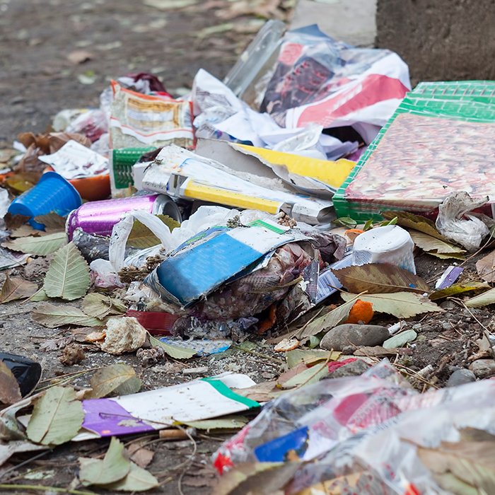 Wat een leerzame en leuke dag gisteren op het <a href="/CITAVERDE/">CITAVERDE College</a> College in Nederweert! 120 leerlingen hebben het gisteren over #zwerfafval en #plastic gehad. Er waren #groepsdiscussies over #zwerfafval, #gastlessen, een #rommelroulette, #snoeproutes en gingen buiten zwerfafval opruimen
