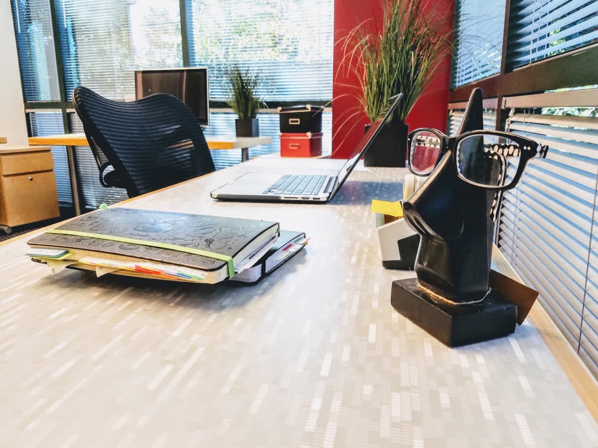 GetSmartWork's tweet image. No need for a private office, but would like a permanent work spot to call your own? Check out our dedicated desk options available, head over to our website to learn more!