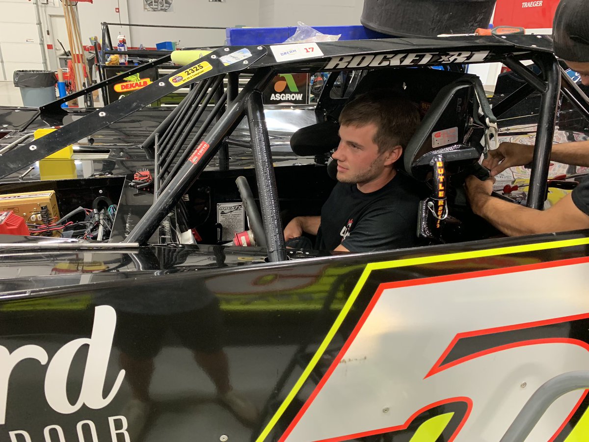 Fitting the seat and getting ready to roll this weekend <a href="/Tazspeedway/">Tazewell Speedway</a> and <a href="/FlorenceSpdwy/">Florence Speedway</a>.  Good luck <a href="/TheCrusherKid/">Mike Norris</a>.
