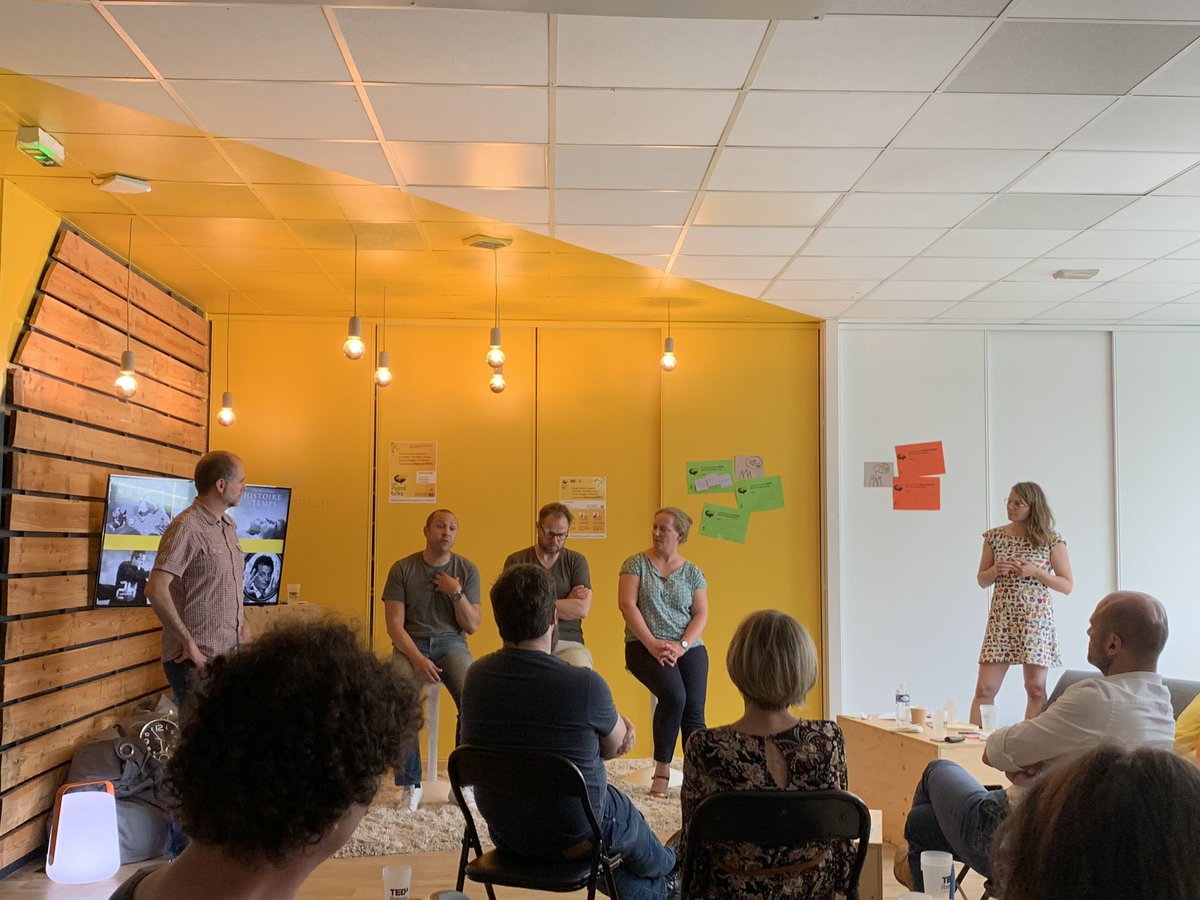 marine_lemouel's tweet photo. #palmitalks Gérer son temps... on parle de liberté, contrainte, culpabilité, sens collectif, développement du territoire, philosophie, gestion d’équipe... des témoignages forts ! Une belle source d’inspiration pour des nouveaux sujets et modes de communication en entreprise ! 😊 https://t.co/kGSE24G4n8